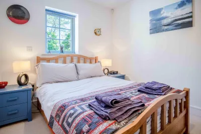 29 Rhodewood House - 2 Bedroom - Saundersfoot Hotels near Saundersfoot Beach