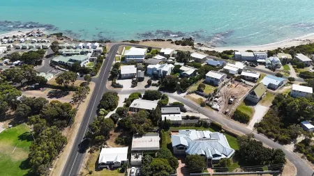 The Shelter bnb @ Robe SA