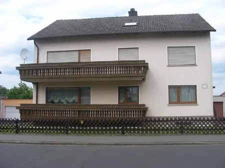 Small apartment central location Fulda Rhön Vogelsberg Hesse 2 pers. Отели в г. Кюнцелль
