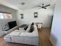1 Bedroom Beach Apartment Queen Bed