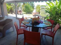 200m from the beach, apartment in a colonial house with swimming pool