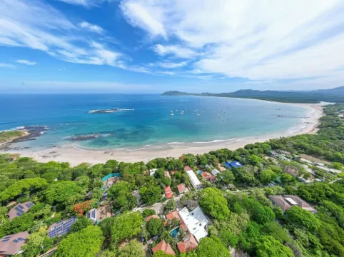 OUTSTANDING LUXURIOUS TROPICAL VILLA - CASA SUENO, BEACH ACROSS  STREET