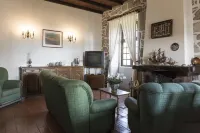 Country house with swimming pool