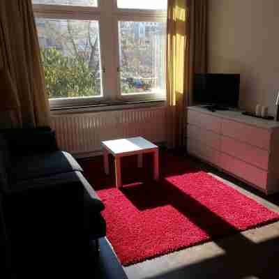 Central, quiet, bright holiday apartment near Kuhdamm - Nollendoftplatz Others