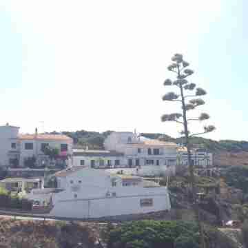 Coastal Benagil apartment. Rooftop & pool. Walk to beach, caves & restaurants Hotel Exterior