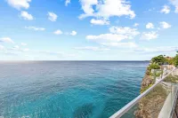 Stunning Seafront Villa in Lagun, Curacao – 5 Bedrooms with Direct Sea Access