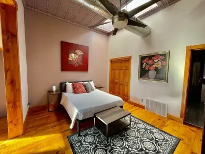 Stunning Studio Overlooking Main Street Parkade Hotels near Panther Lounge