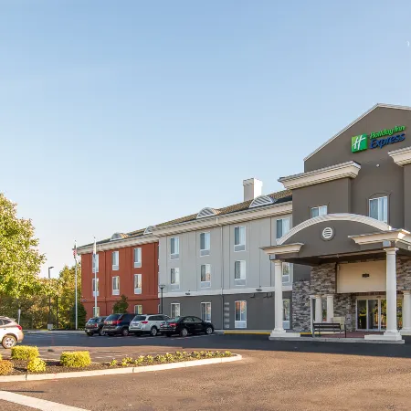 Holiday Inn Express & Suites PHILADELPHIA - MT. LAUREL by IHG