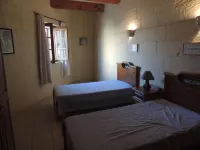 Beautifully Farmhouse with Private Pool - balcony
