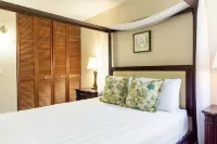 Vista Azul - Short walk to the Beach & Town Hotels near Guaguita El Faro