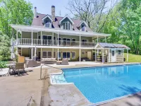 Huge Family Home w/ Pool - 13 Mi to Lake Michigan! Hotels in LaPorte County