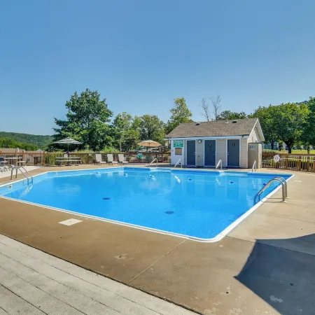 1 Mi to Silver Dollar City! Lake-View Family Haven