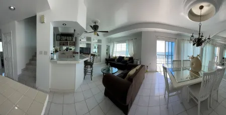 Beachfront Penthouse in downtown Rosarito Beach