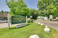 Beachfront Onekama Vacation Rental w/ Balcony! - 3-Star
