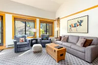 Keystone Ski Resort CO - Slopeside Lodging - balcony