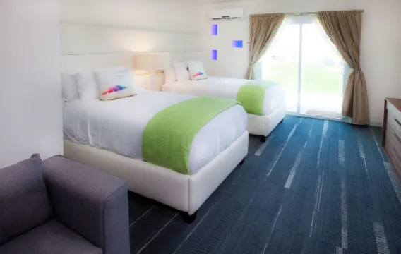 The Salty Mermaid Oceanfront Hotel