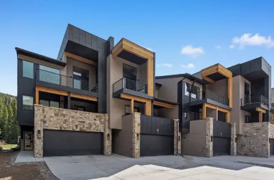 Inas Way Townhomes Unit A by Summit County Mountain Retreats Hotels in River Run