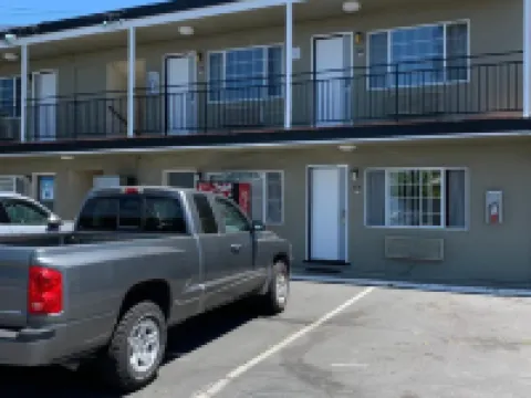 雷德伍德旅館 聖羅莎酒店