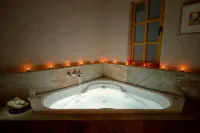 Las Luciernagas (Adults Only) - Hot Tub
