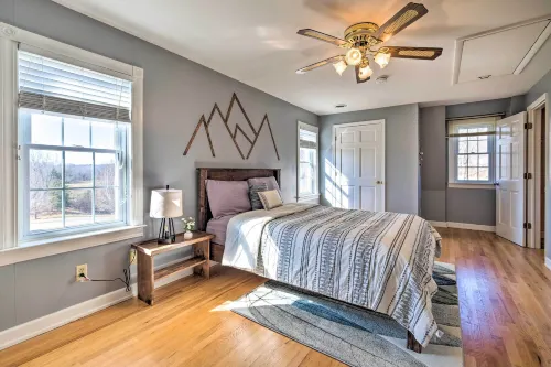 Pet-Friendly Cottage with Game Room and Fire Pit!