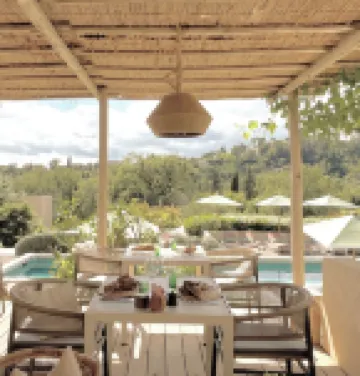 Toile Blanche Hotels in Saint-Paul-De-Vence