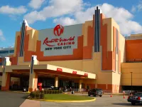 Hotel Bliss - Brooklyn Các khách sạn gần Ga Rockaway Boulevard