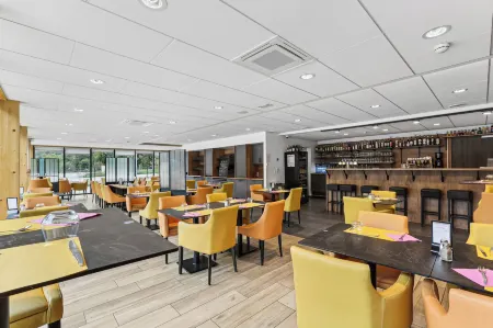 Hôtel Akena Molinges - la Brocatelle Отели в г. Юра