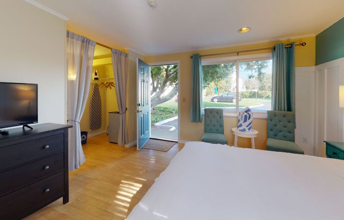 Breezeway Resort