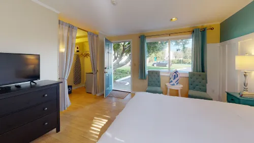 Breezeway Resort Hotels in Вестерлі