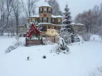 The Fairlawn Inn Hotels in Hunter