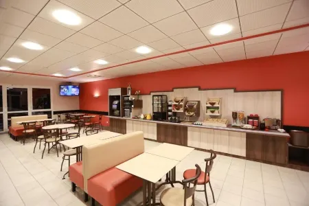 Ace Hotel Valence Отели в г. Валанс