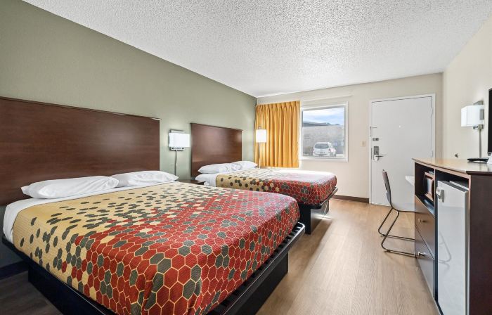Bend Inn & Suites