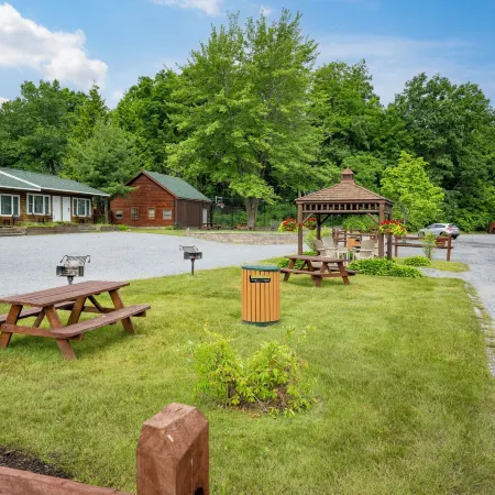 Scotty's Lakeside Resort