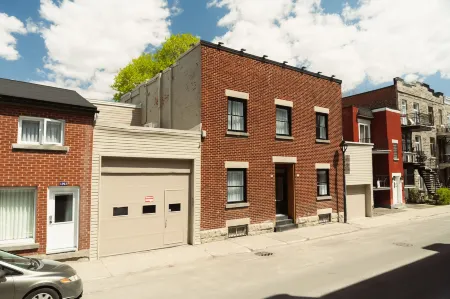 Bed and Breakfast du Village Bbv Отели рядом с достопримечательностью «Парк олимпик де Монреаль»