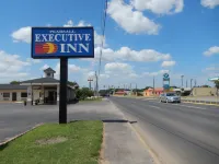Executive Inn Pearsall Hotels in Pearsall