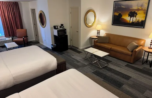 亞洲人旅行社小屋