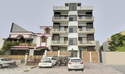 Treebo Apple Pie Hotels in Noida