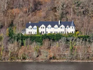 Loch Ness Lodge