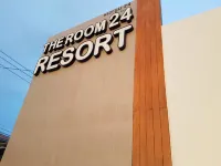 The Room 24 Resort Hotels in Amphoe Khlong Luang