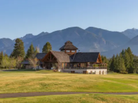 ヘッドウォーターズ ロッジ アット イーグル ランチ リゾート インヴァーミアのホテル