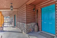 The Eagar House White Mountains Gem with Views!