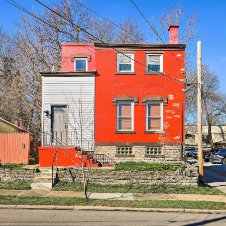 Cincinnati Vacation Rental 6 Mi to Downtown!