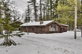 Cabin Near to Lakes, Atving, Skiing & Nat’l Forest
