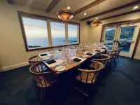 Timber Cove Resort - breakfast