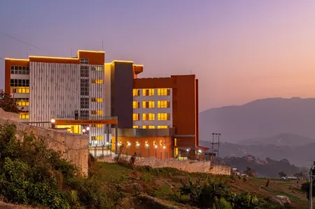 Gorkha Garden Hotel Отели рядом с достопримечательностью «Dharapani - 04 Ichchhakamana»