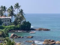 Lavinia Bay Beach Hotel فنادق في ماونت لافينيا