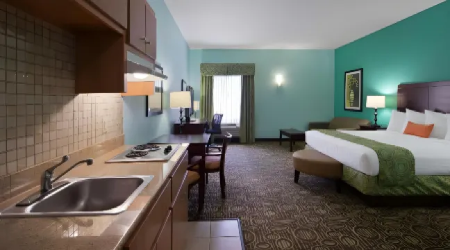 Best Western Plus Glen Allen Inn