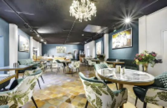 โรงแรมแอมบาสซาเดอร์ ซิตี้ เซ็นเตอร์