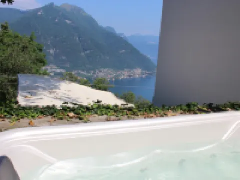 Essentia Guest House Hotels in Faggeto Lario