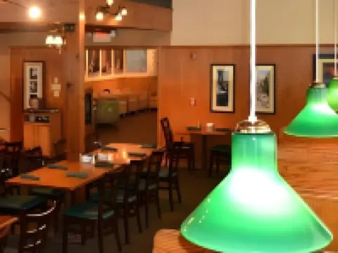 Cedar Lodge